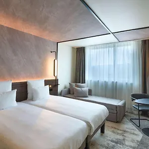 **** Hotel Novotel Expo Suisse