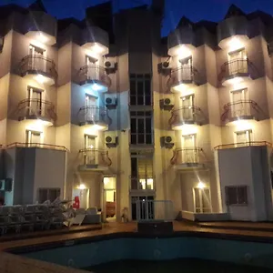Avlu 4 Apart Otel Marmaris